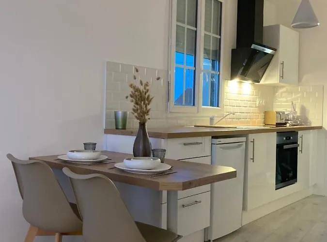 Апартаменти Cosy Refait A Neuf,au Calme 5 Min Du Centre